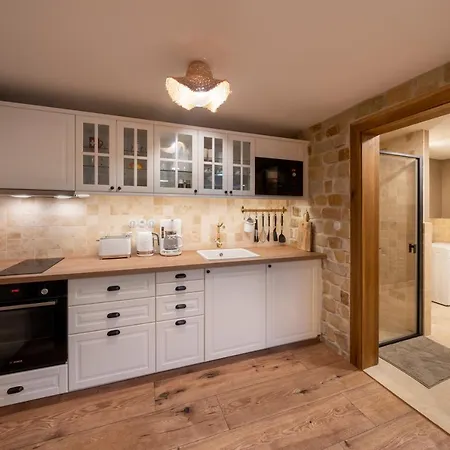 Prague West - Terrace Chýně