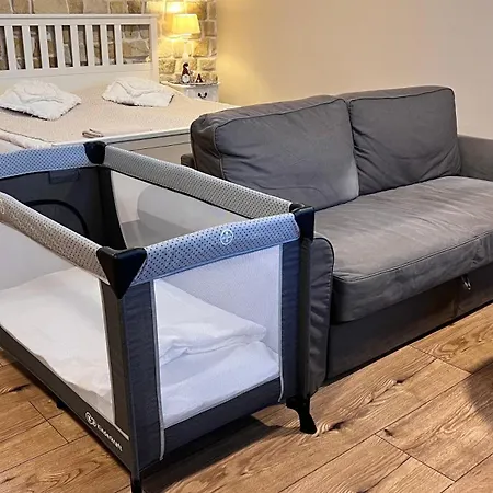 Prague West - Terrace Apartman Chýně